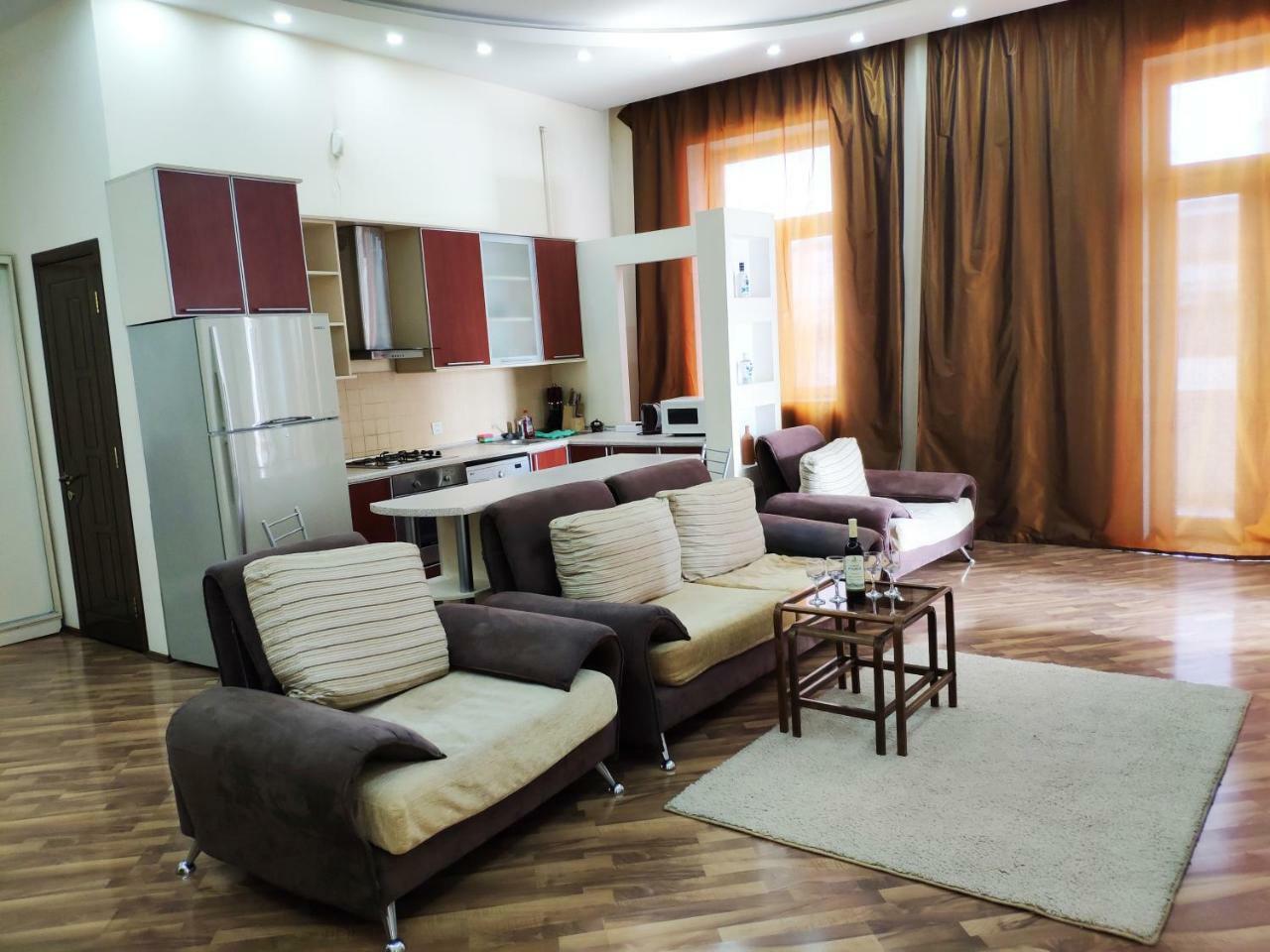 Sahil Apartment Баку Екстериор снимка
