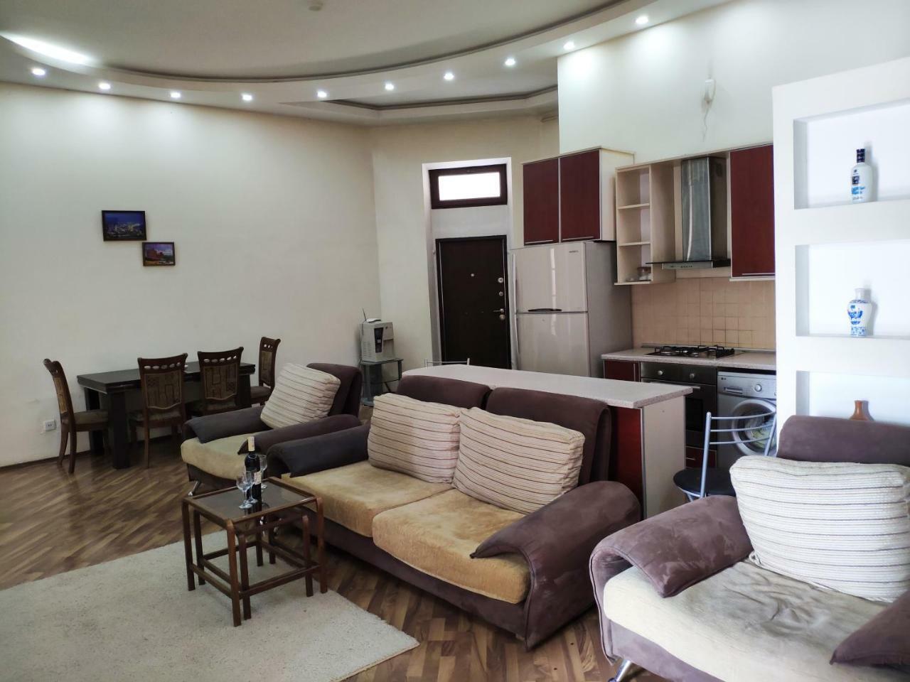 Sahil Apartment Баку Екстериор снимка